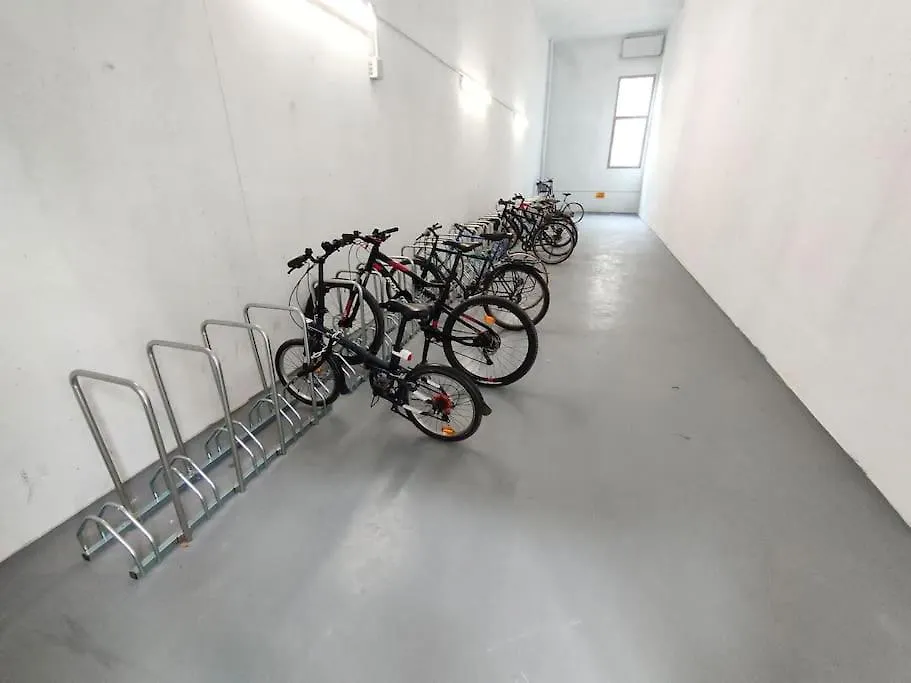 Le Fonction, Meuble 4 Etoiles, Avec Parking Boxe Daire Aix-en-Provence 0*,